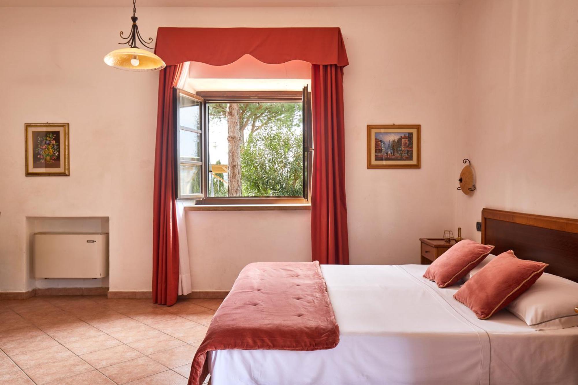 Hotel Fattoria Belvedere 4*
