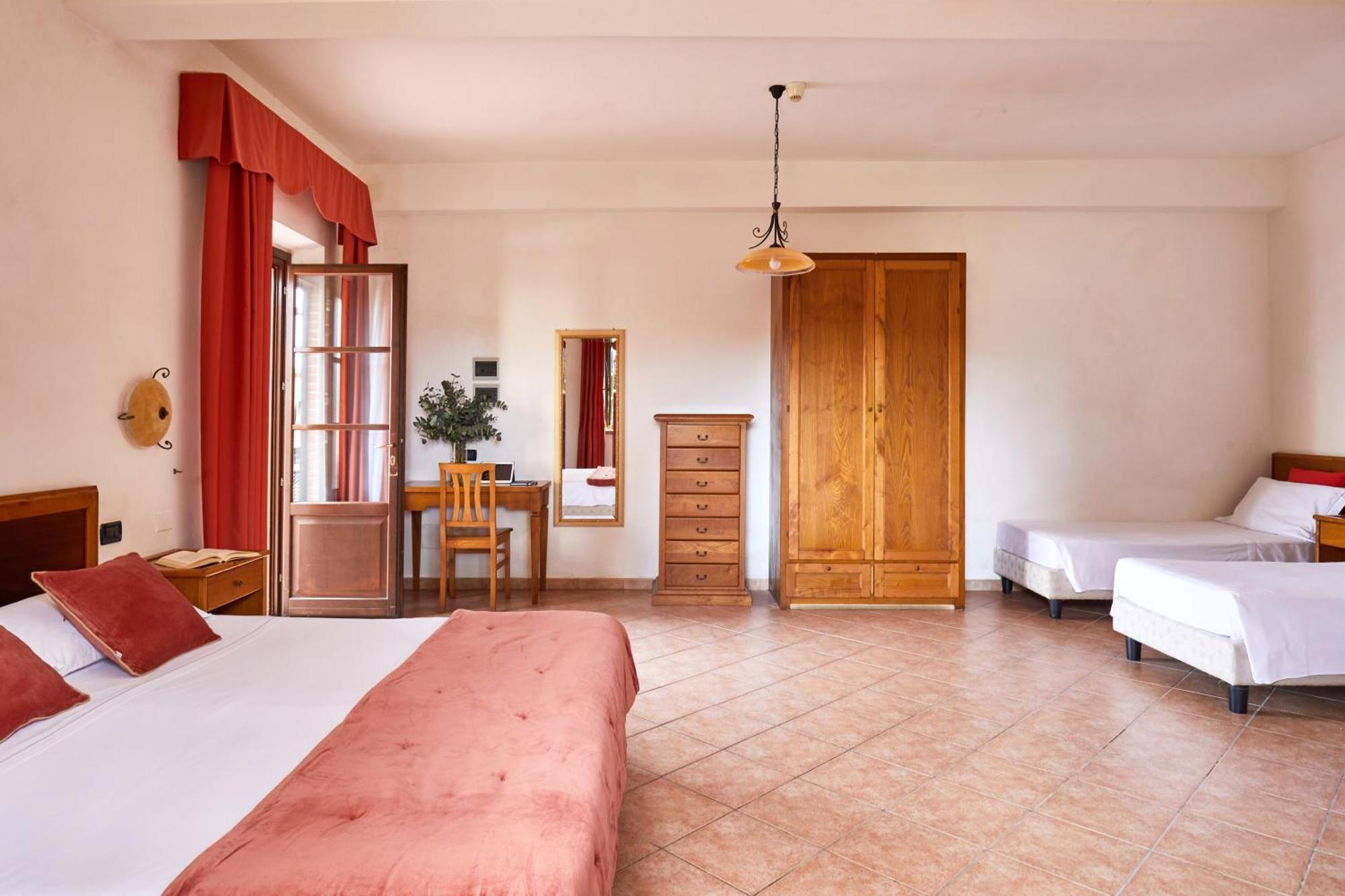 Fattoria Belvedere Hotel 4*
