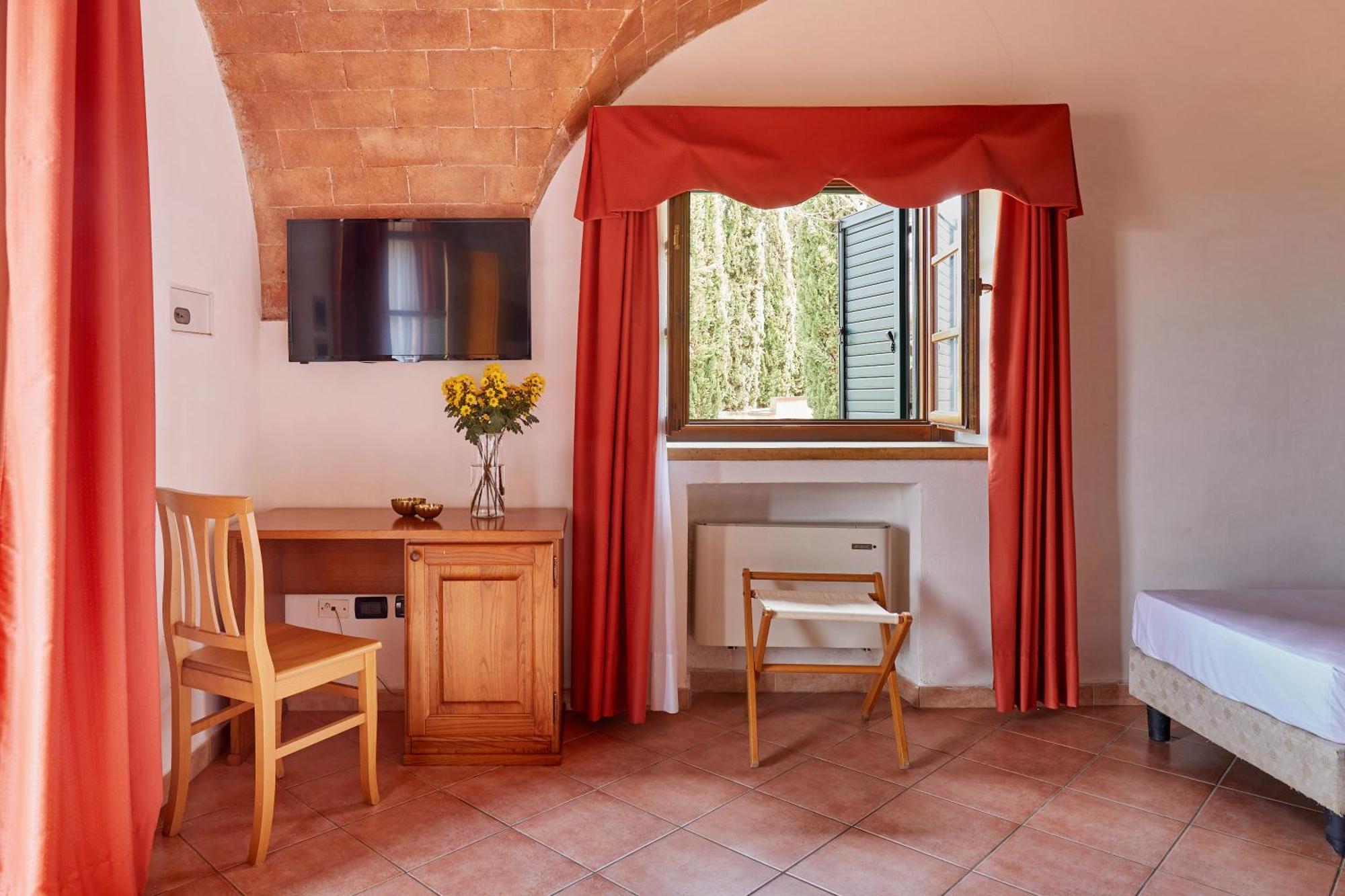 Fattoria Belvedere Hotel 4*