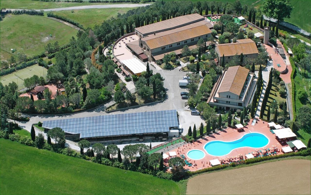 Fattoria Belvedere Hotel 4*